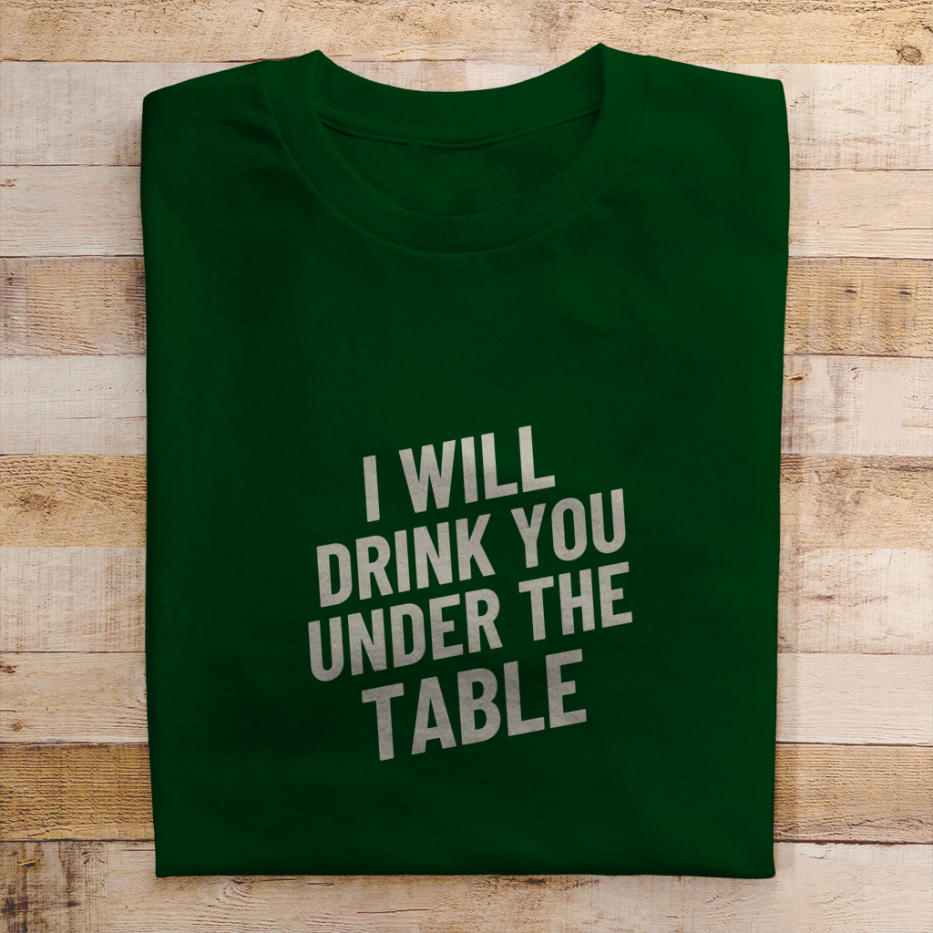 Herren T-Shirt drink ander the table