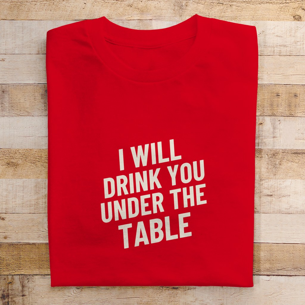 Herren T-Shirt drink ander the table