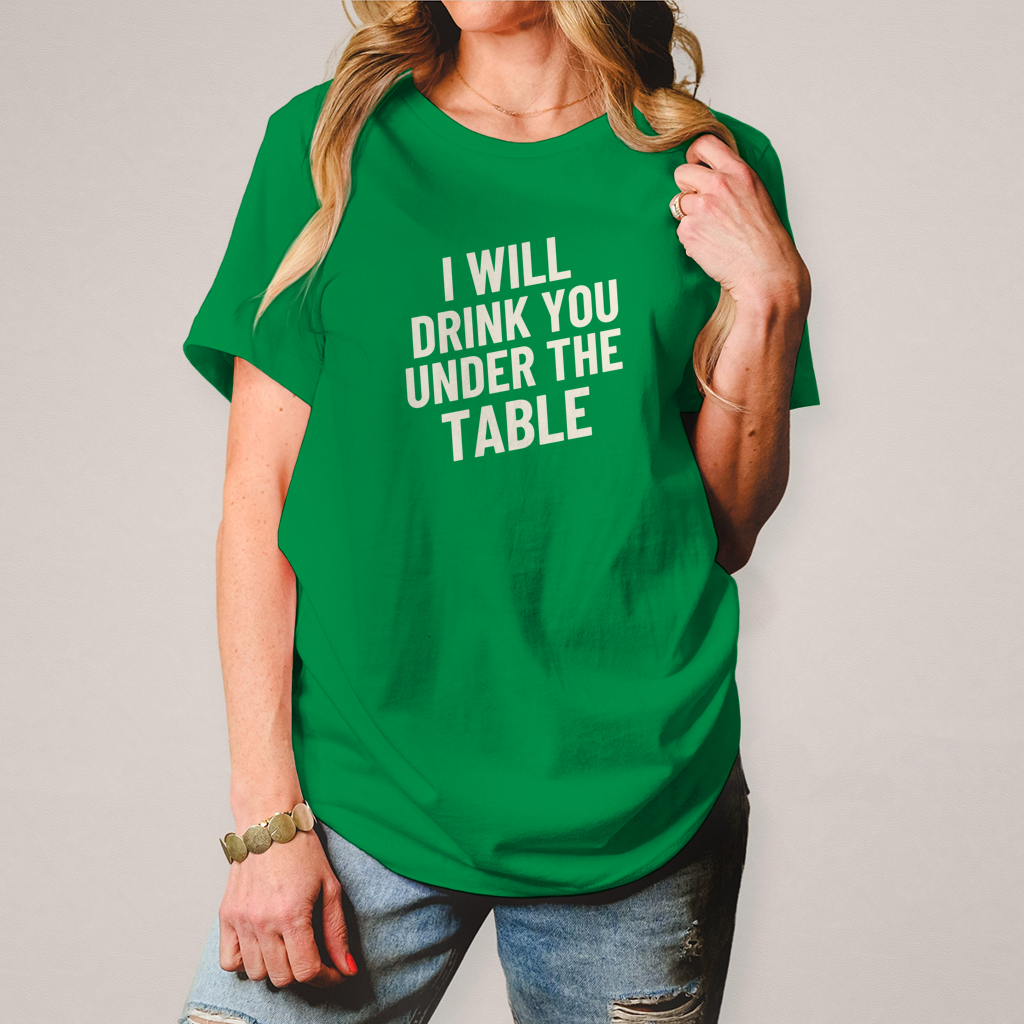Damen T-Shirt drink ander the table